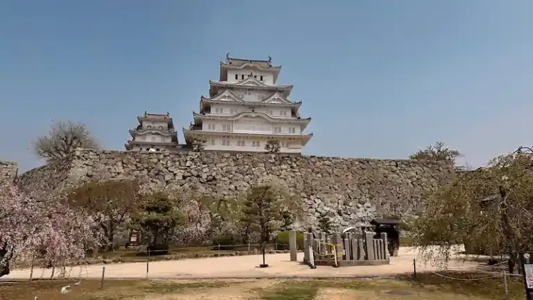 Kamiyamasato Kuruwa (上山里曲輪)