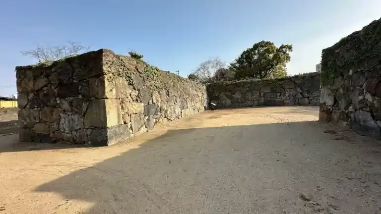 Kuruma Gate Ruins (車門跡)