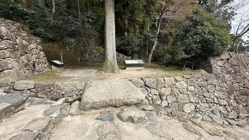Azuchi Castle Ruins - Site of Maeda Toshiie’s Residence, Remains of Stone Walls and Foundations of a Samurai Residence