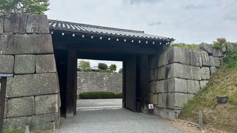 二条城 南中仕切門