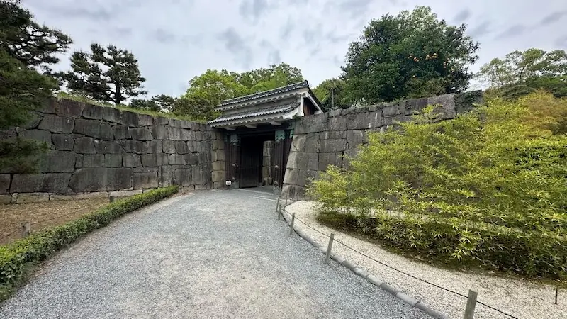 京都　二条城　北中仕切門