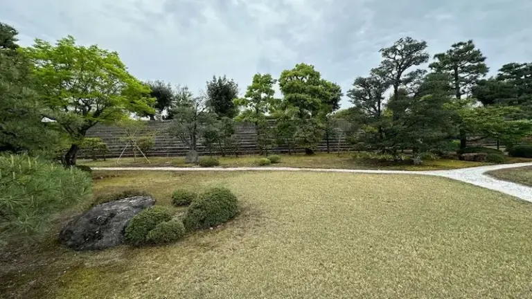 本丸庭園