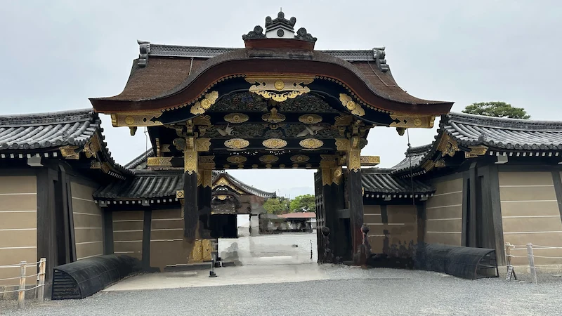 二条城　唐門