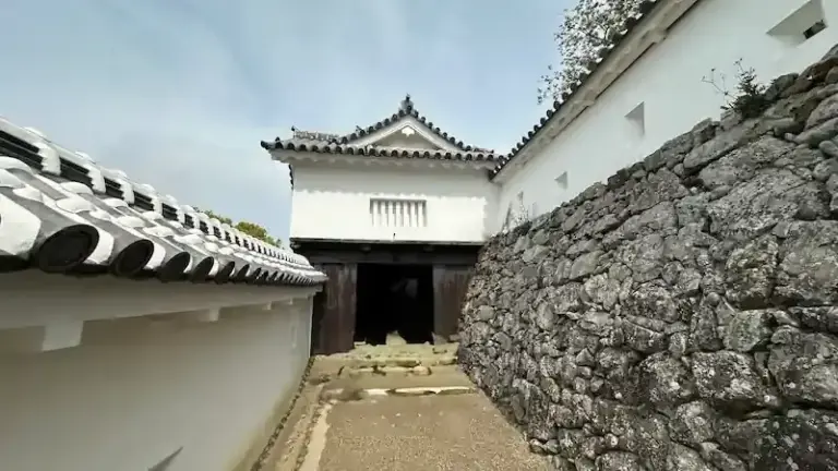Ni-no-Mon Gate