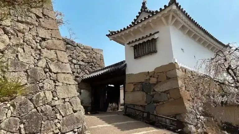 Taiko Yagura (Taiko Turret / Heno Yagura)