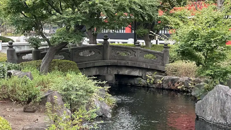 Remains of Asakusa Tōshō-gū: Stone Bridge
