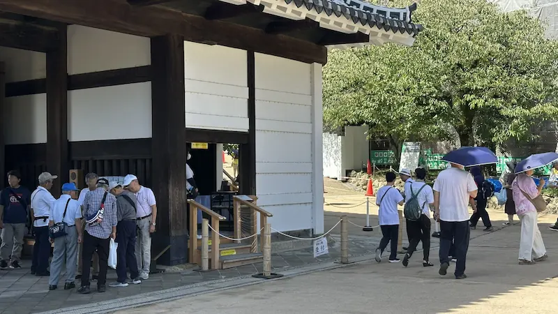 姫路城 菱の門公開受付
