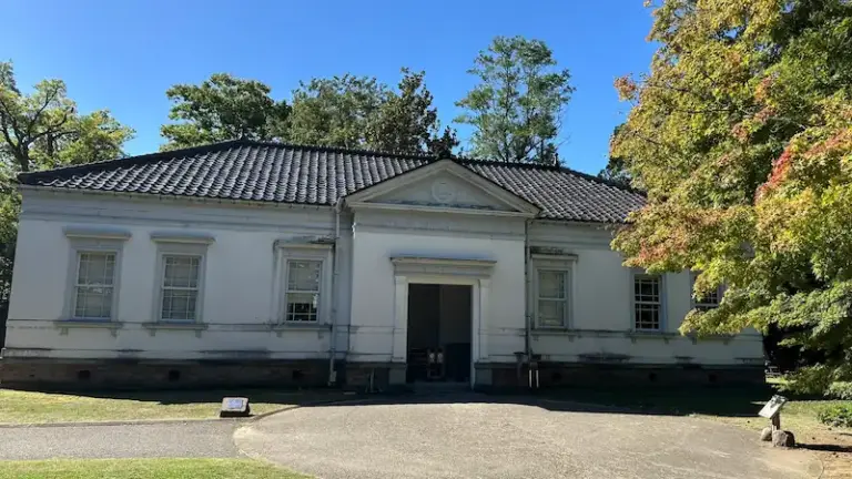 Former 6th Brigade Headquarters (きゅうだいろくりょだんしれいぶ)