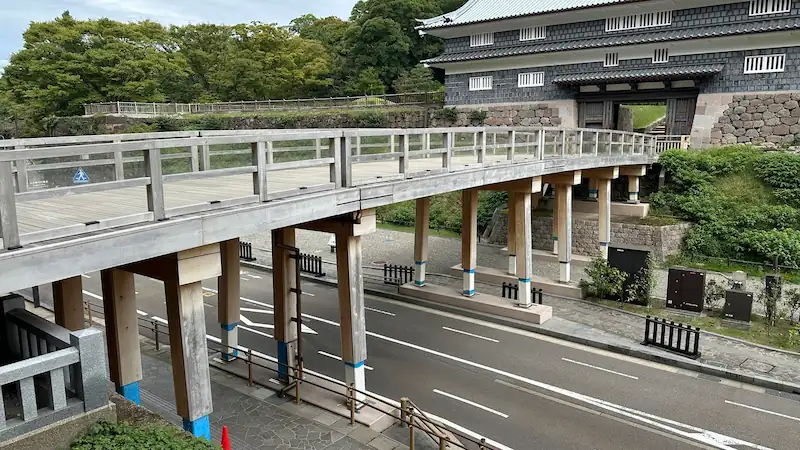 Kanazawa Castle Park – Nezumitamon Bridge