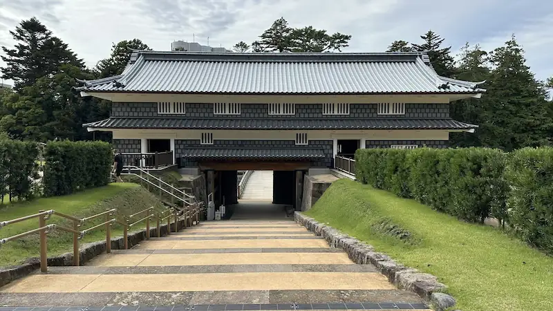 Kanazawa Castle Park – Nezumitamon Gate
