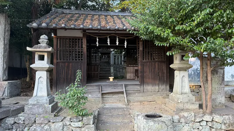 Kenkun Shrine (Yanagimotocho, Tenri City)
