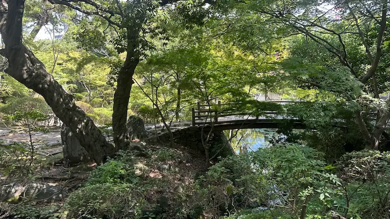 和歌山城紅葉渓庭園