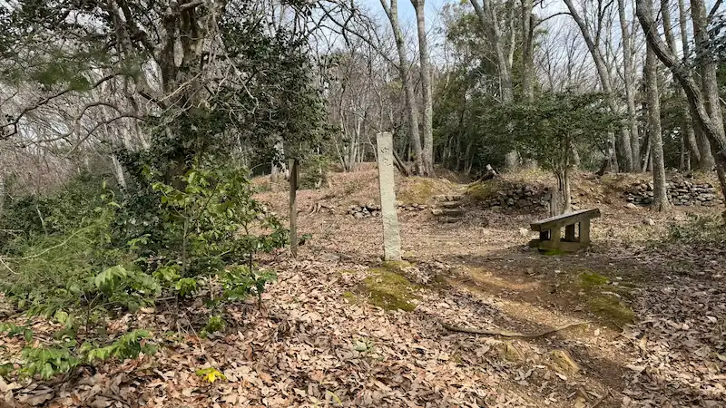 小谷城跡の中丸
