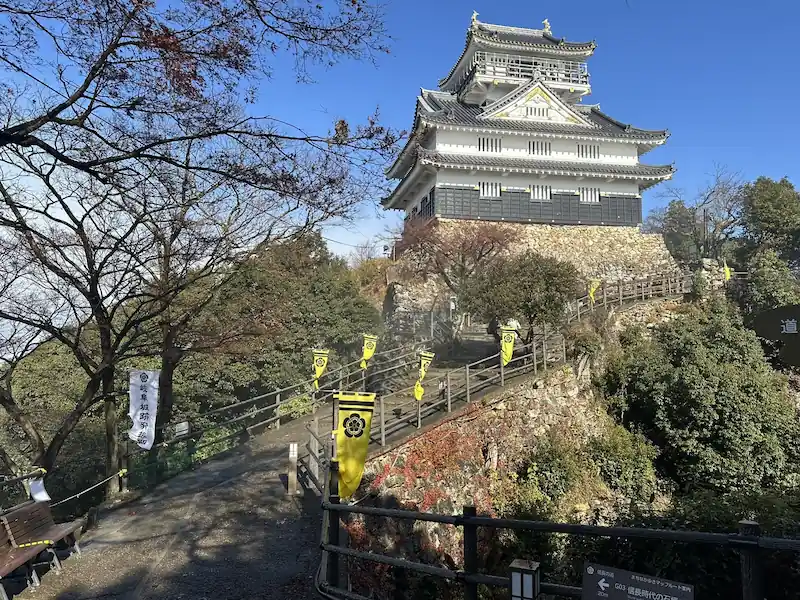 The reconstructed keep of Gifu Castle (Tenshukaku) on the summit of Mount Kinka
