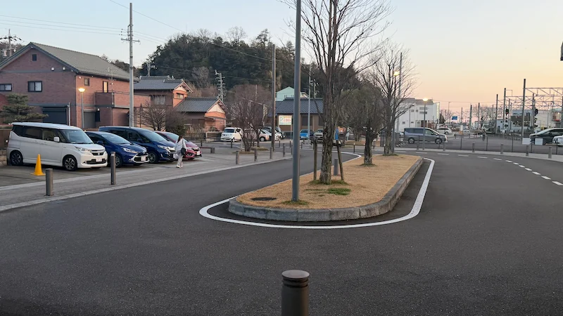 2. From the exit toward the Unuma Castle ruins—you can spot it ahead