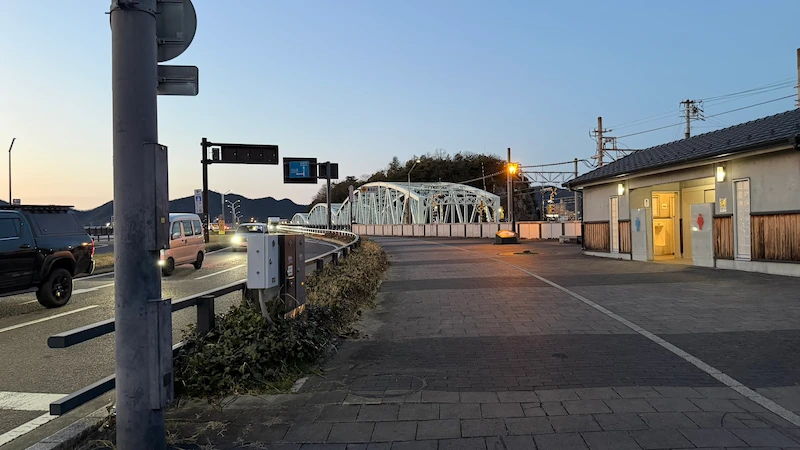 You can even spot the Unuma Castle ruins from the exit of Inuyama-Yūen Station