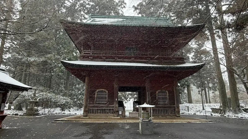 Monju-ro Gate with snow
