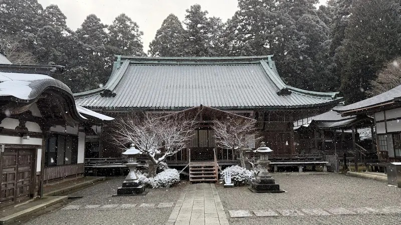 Ganzan Daishi-do (Shiki-kodo) exterior