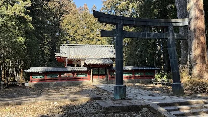 日光東照宮 御仮殿（入場券不要エリア・入口側の建物）