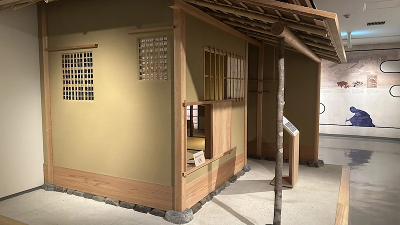 茶室の実物大復元模型——わかやま歴史館展示