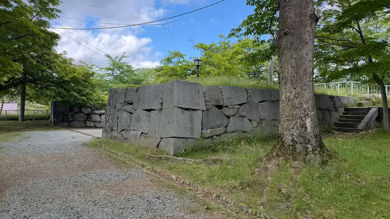 Kurumamon gate site — former main gate of the Ninomaru