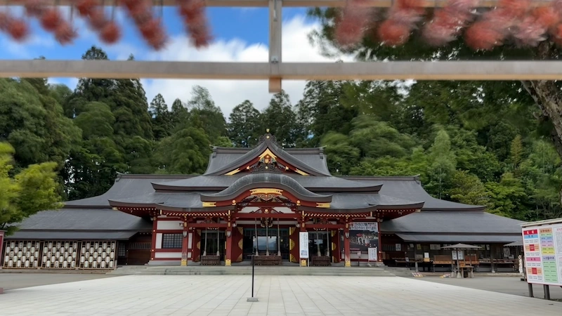 Pinwheels and worship hall at Morioka Hachimangu Shrine