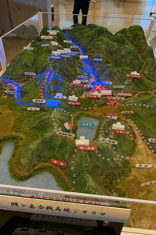 賤ヶ岳合戦再現ジオラマ 秀吉大返しルート LED 余呉湖 砦