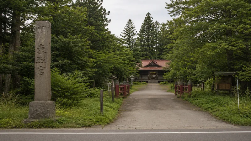 An imagined scene of the former Hirosaki Toshogu before its relocation — AI-generated illustration
