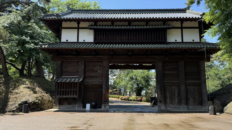Minamiuchimon Gate, Hirosaki Castle (May 2026)