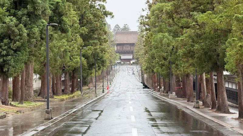 The Zenringai temple approach road leading to Choshoji Temple, lined with 33 Soto Zen temples