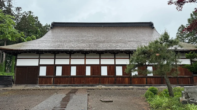 The main hall (hondo) of Choshoji Temple, accessible during a normal visit