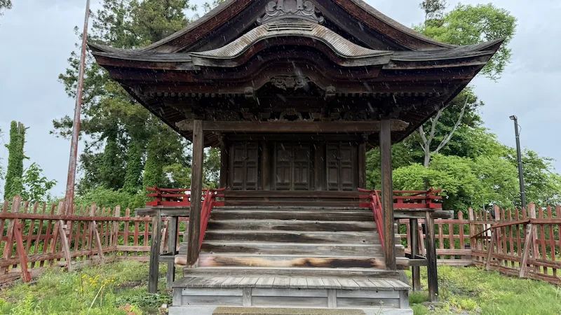 The surviving former Hirosaki Toshogu Main Hall, exterior view