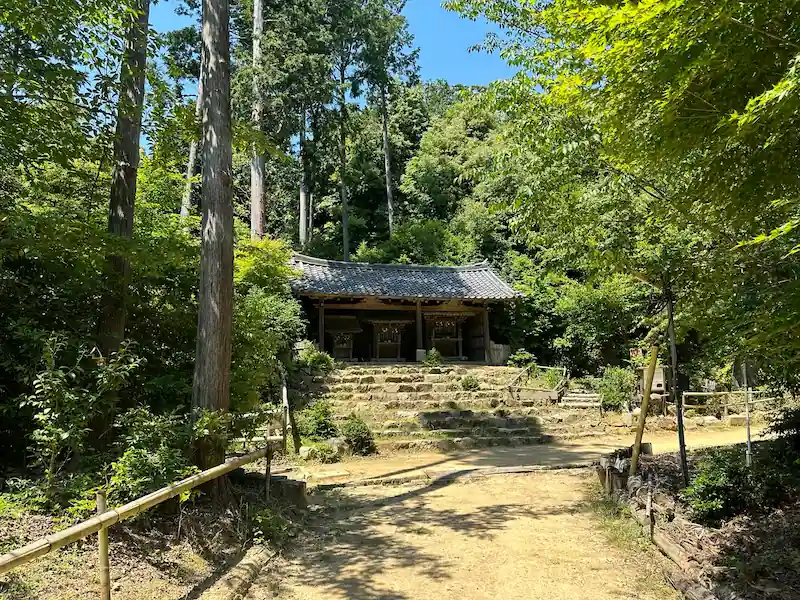 Sansha-gū in clear weather