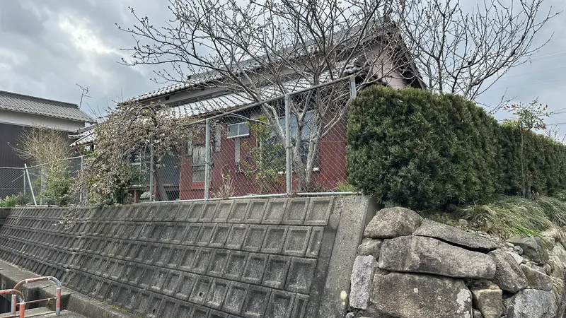 A rear view of the site traditionally identified as Akechi Mitsuhide's residence.