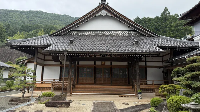 The main hall of Jokoji.