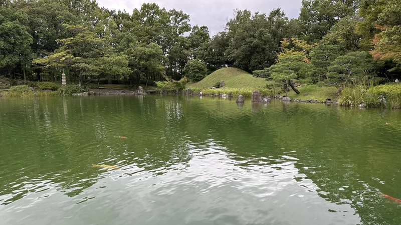 Panoramic view of the large pond and artificial hill
