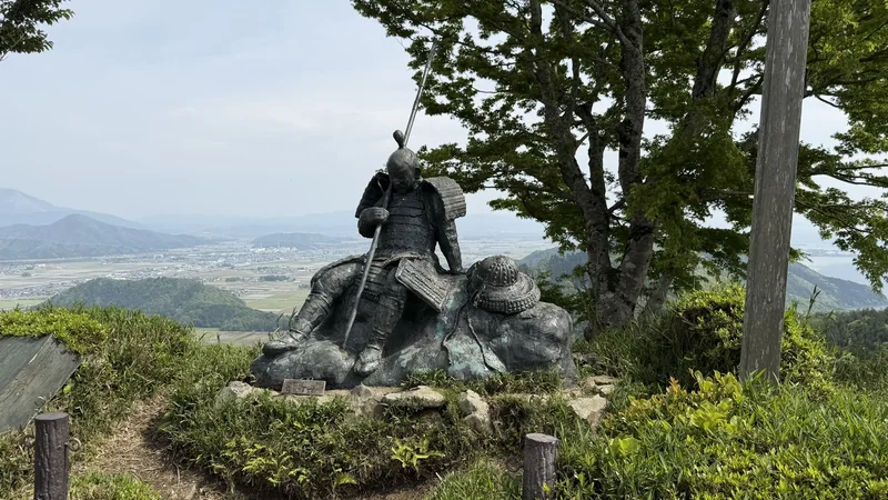 Memorial sculpture After the Battle