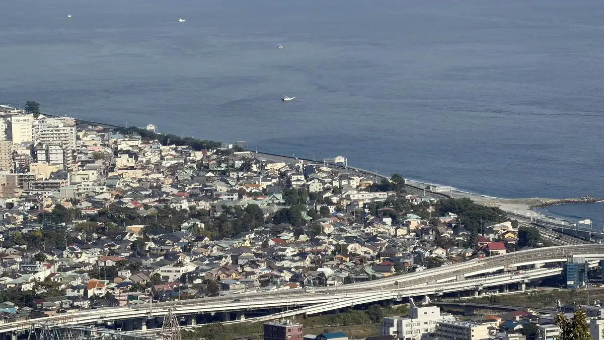 The town of Odawara seen from Ishigakiyama