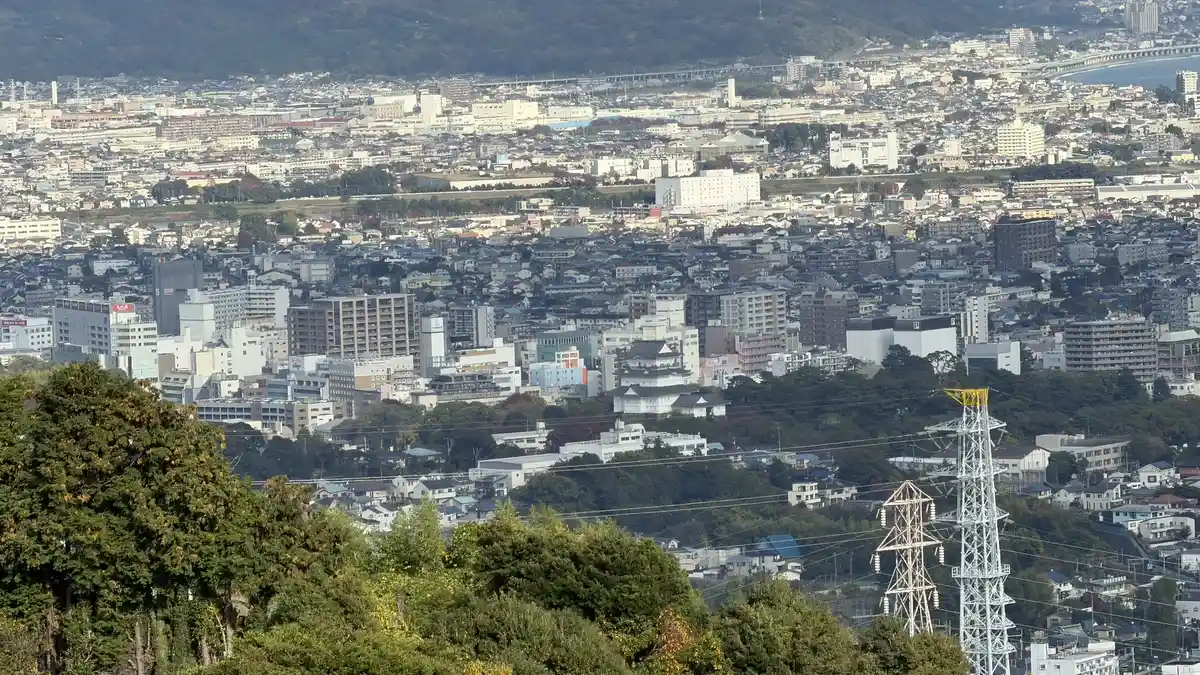 The town of Odawara seen from Ishigakiyama