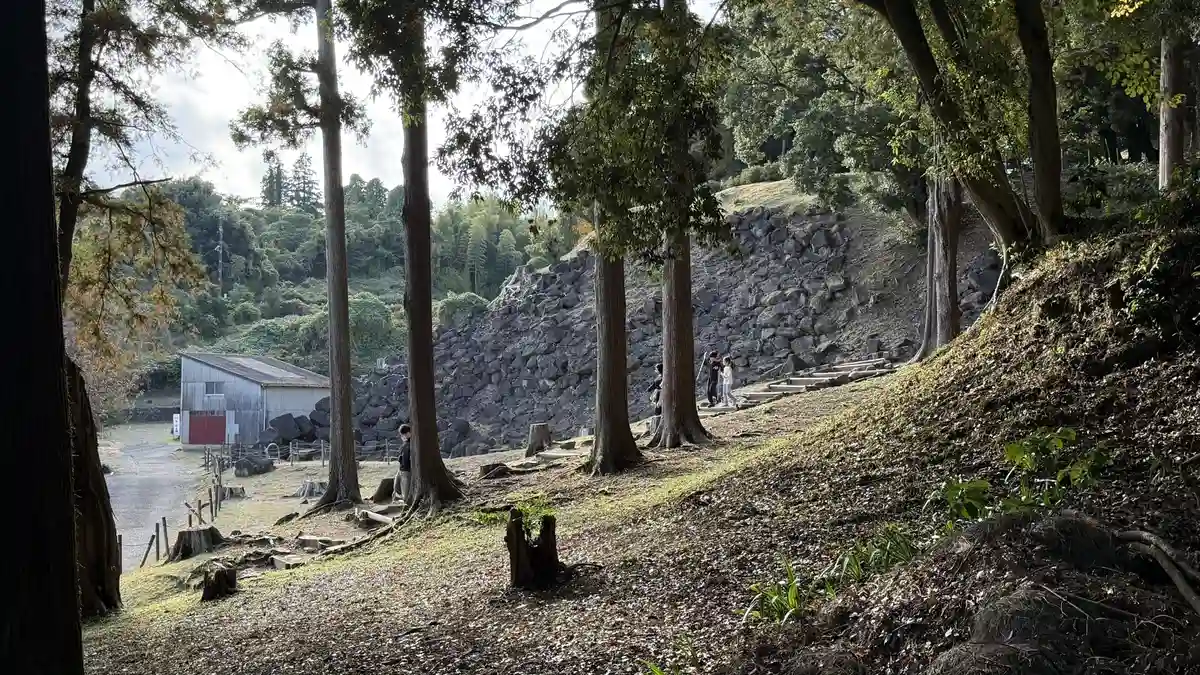 Large stone walling near the east entrance