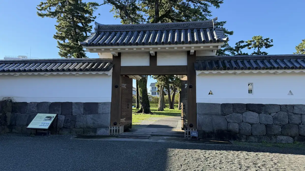 The Umadashi Gate's second, inner gate