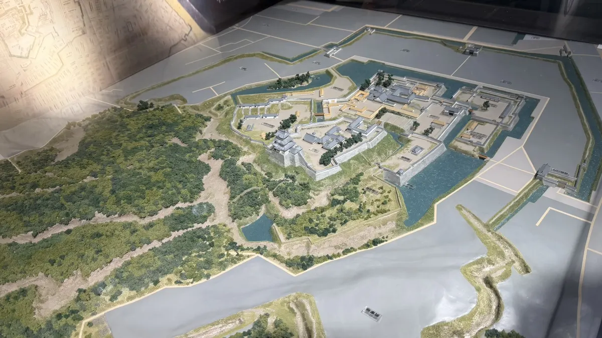Scale model showing the enclosures and moats of Odawara Castle