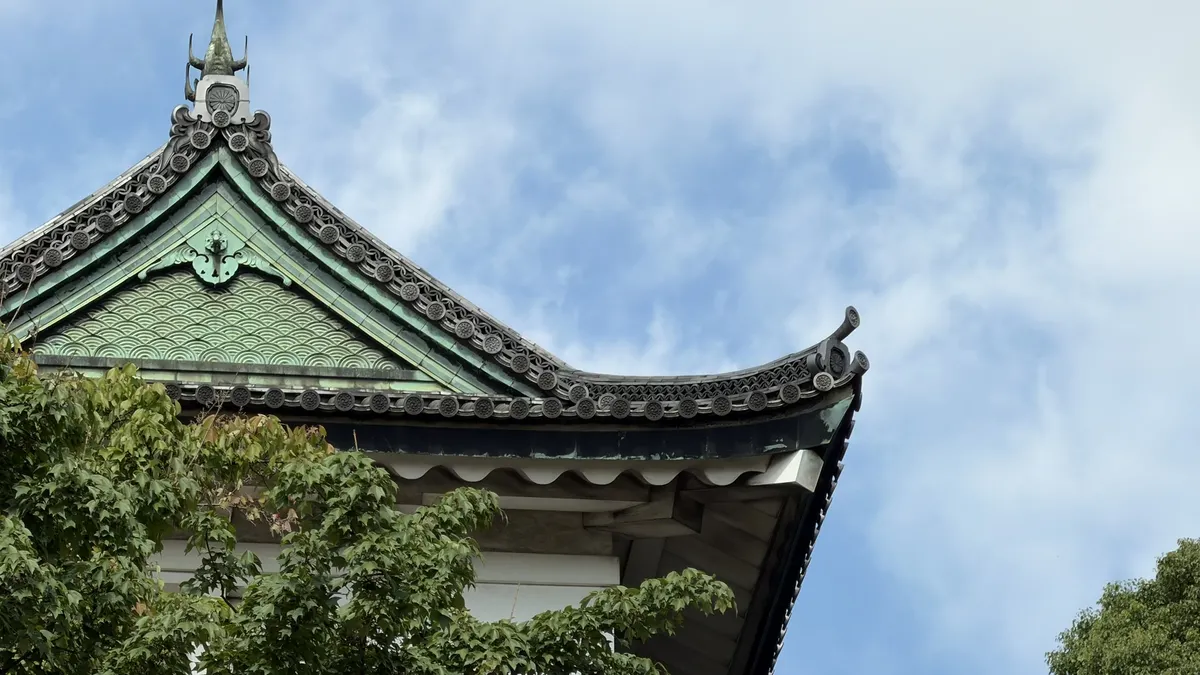 富士見櫓の最上層の軒