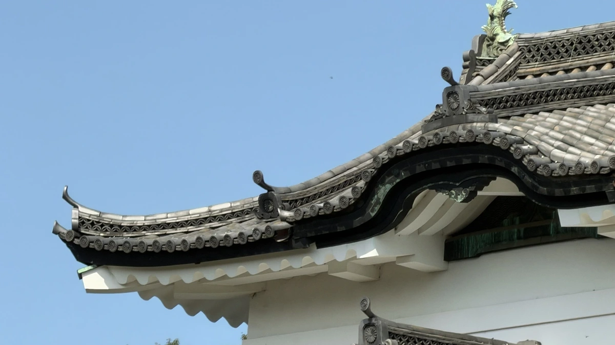 伏見櫓の唐破風と軒先